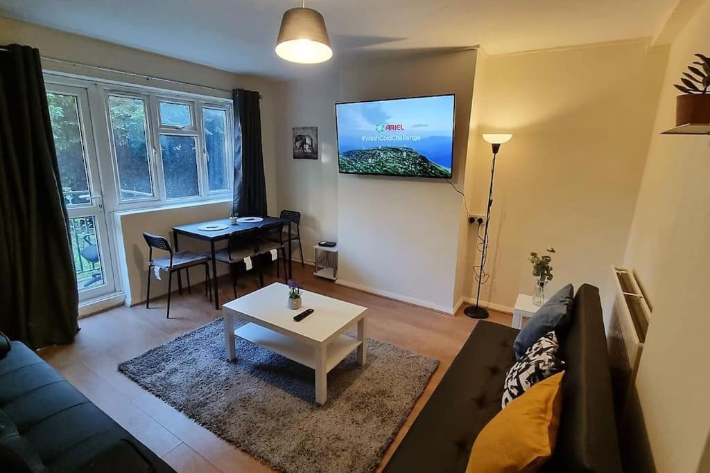 2 Bedroom Apartment In Kennington Londyn Zewnętrze zdjęcie