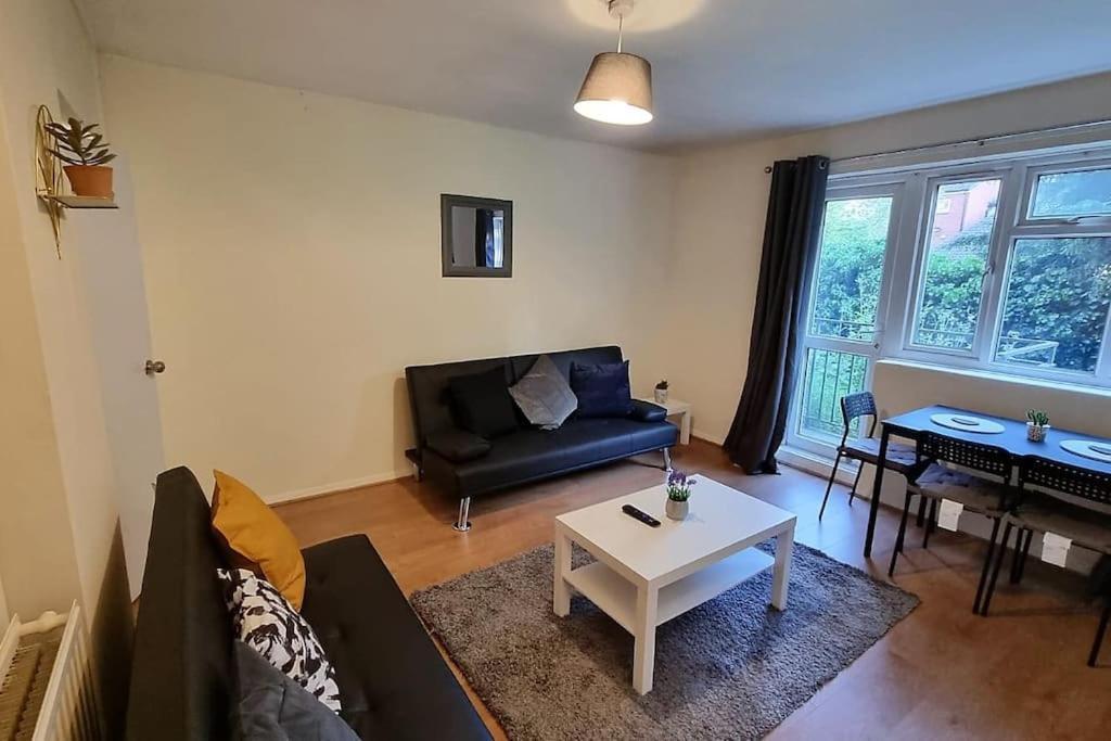 2 Bedroom Apartment In Kennington Londyn Zewnętrze zdjęcie